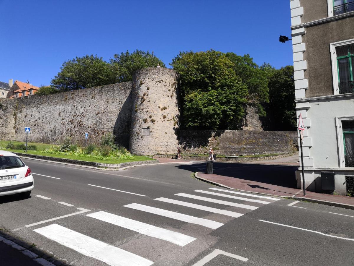 Superbe Appartement, Face A La Vieille Ville ! Boulogne-sur-Mer Exteriör bild